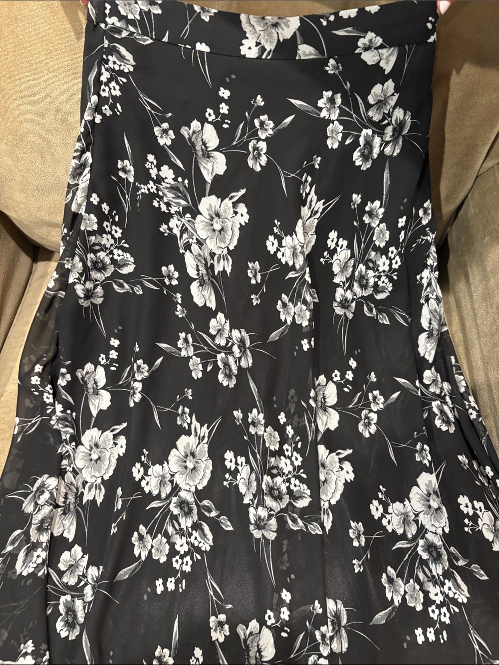 T Tahari Black Floral Maxi Dress